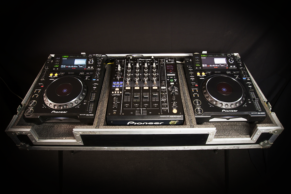 DJ